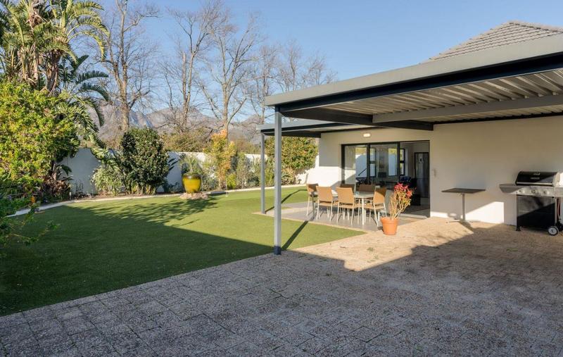 8 Bedroom Property for Sale in Somerset West Western Cape